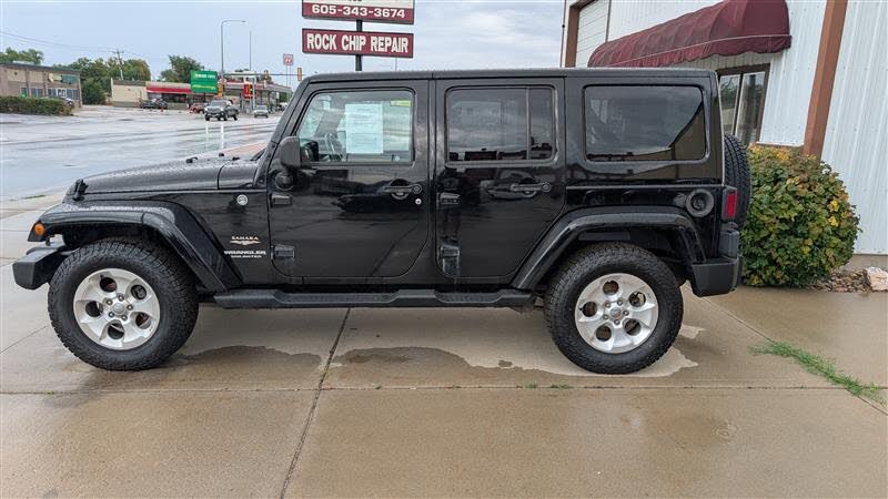 2013 Jeep Wrangler Unlimited Sahara 4WD