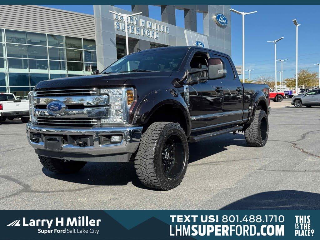 2019 Ford F-350 Super Duty Lariat Crew Cab 4WD