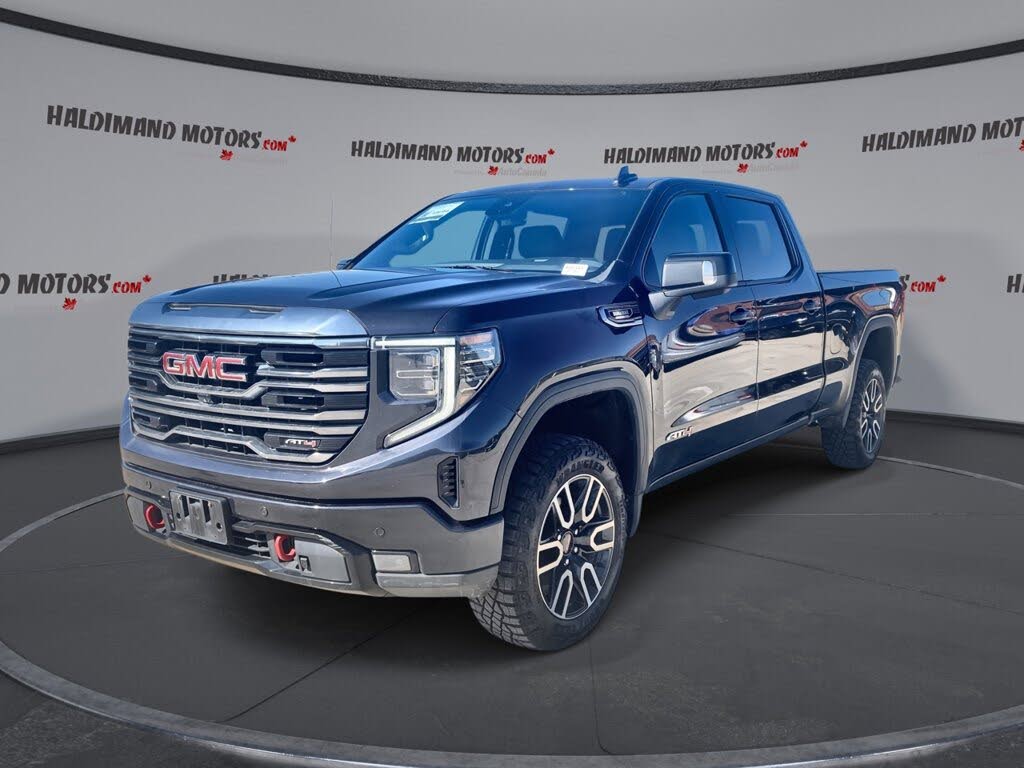2023 GMC Sierra 1500 AT4 Crew Cab 4WD
