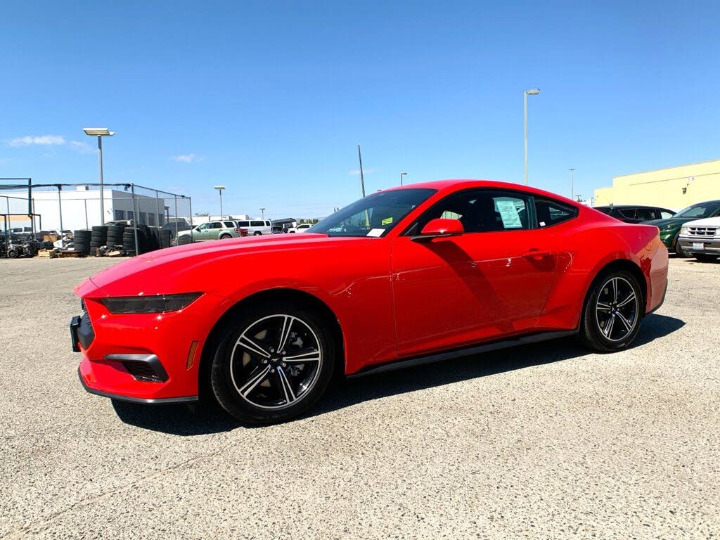 2025 Ford Mustang EcoBoost Fastback RWD