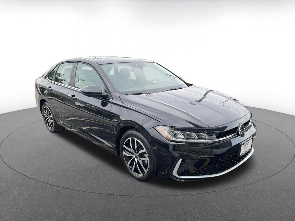 2025 Volkswagen Jetta SE FWD