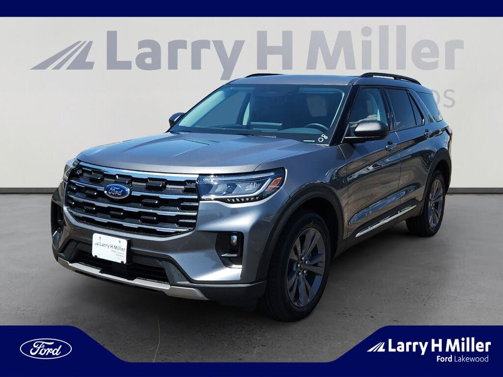2025 Ford Explorer Active AWD