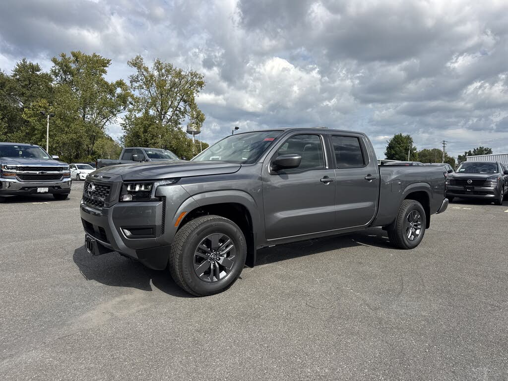 2026 Nissan Frontier SV Crew Cab LB 4WD