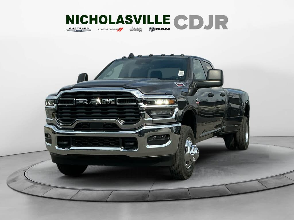 2026 RAM 3500 Tradesman Crew Cab LB DRW 4WD