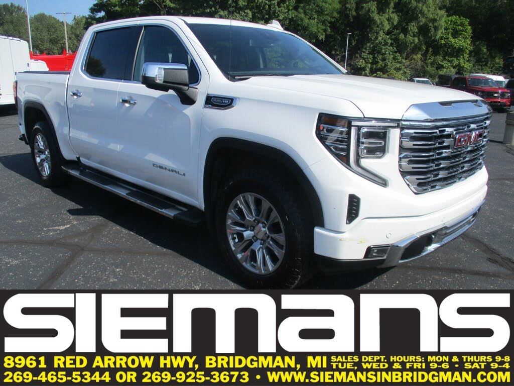 2022 GMC Sierra 1500 Denali Crew Cab 4WD