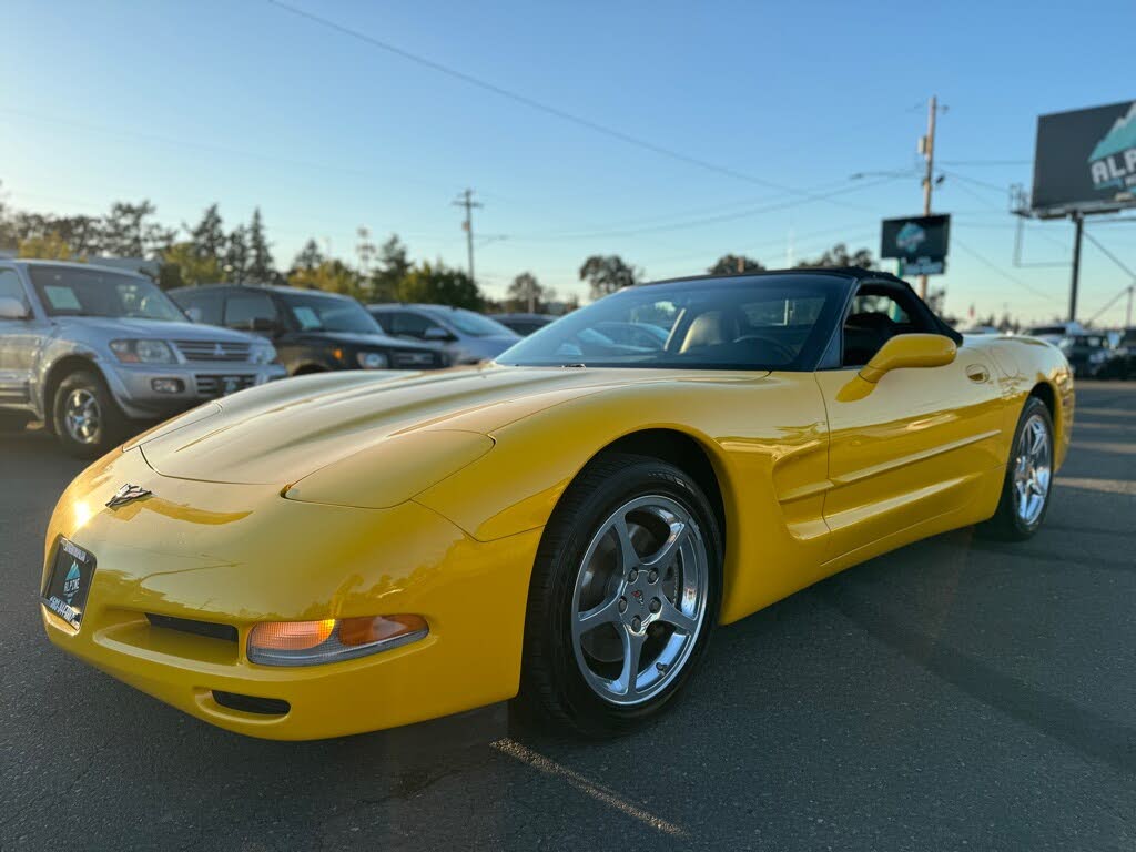 2000 Chevrolet Corvette Convertible RWD