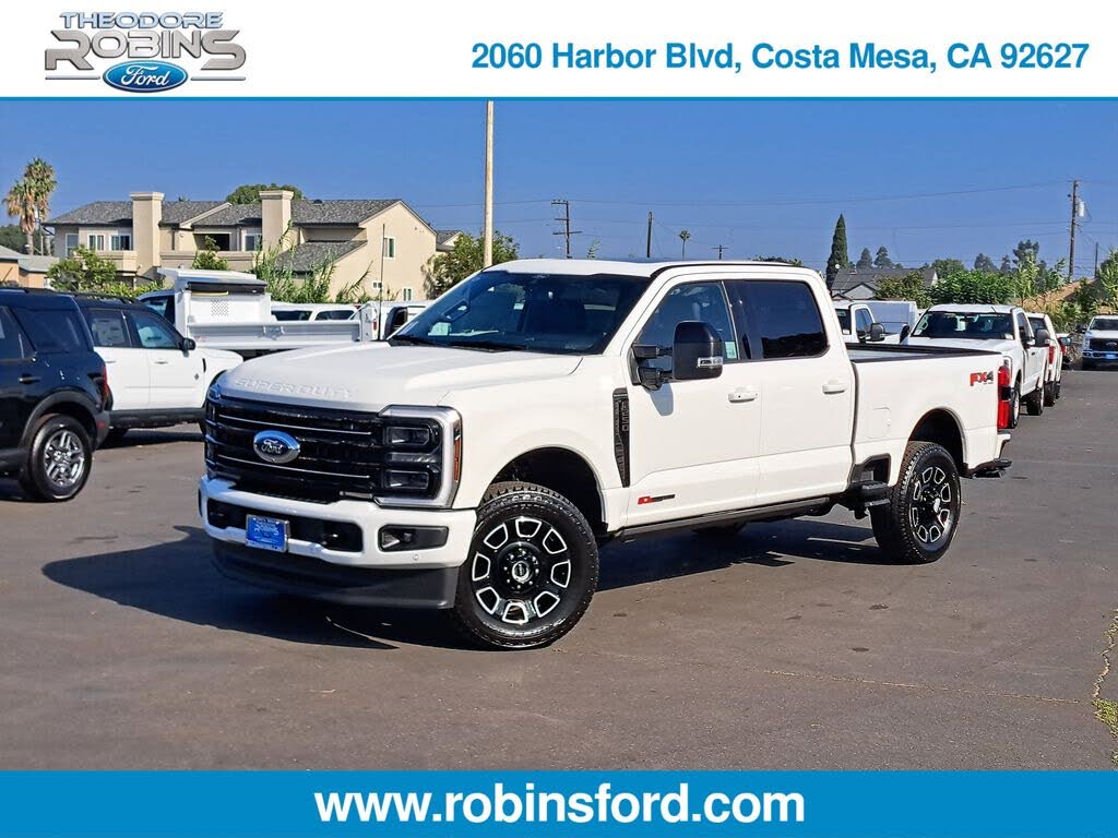 2026 Ford F-250 Super Duty Platinum Crew Cab 4WD