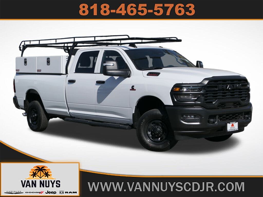 2025 RAM 2500 Tradesman Crew Cab LB 4WD