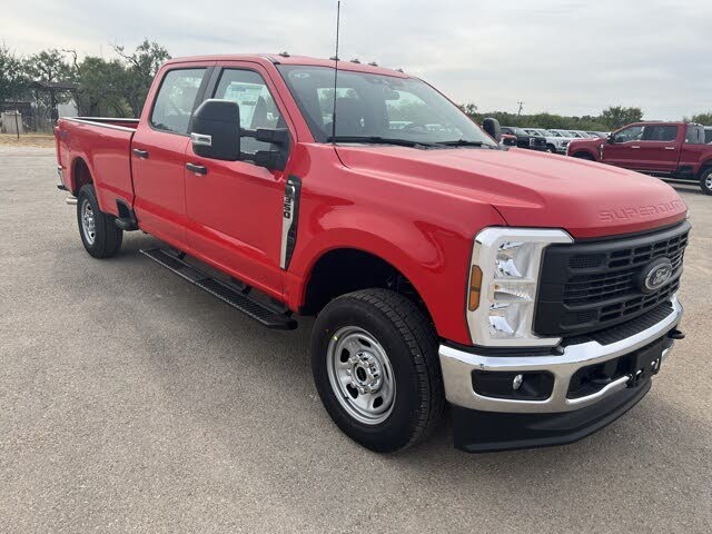 2026 Ford F-350 Super Duty XL Crew Cab 4WD