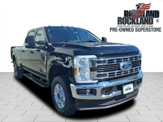 2025 Ford F-350 Super Duty XLT Crew Cab 4WD
