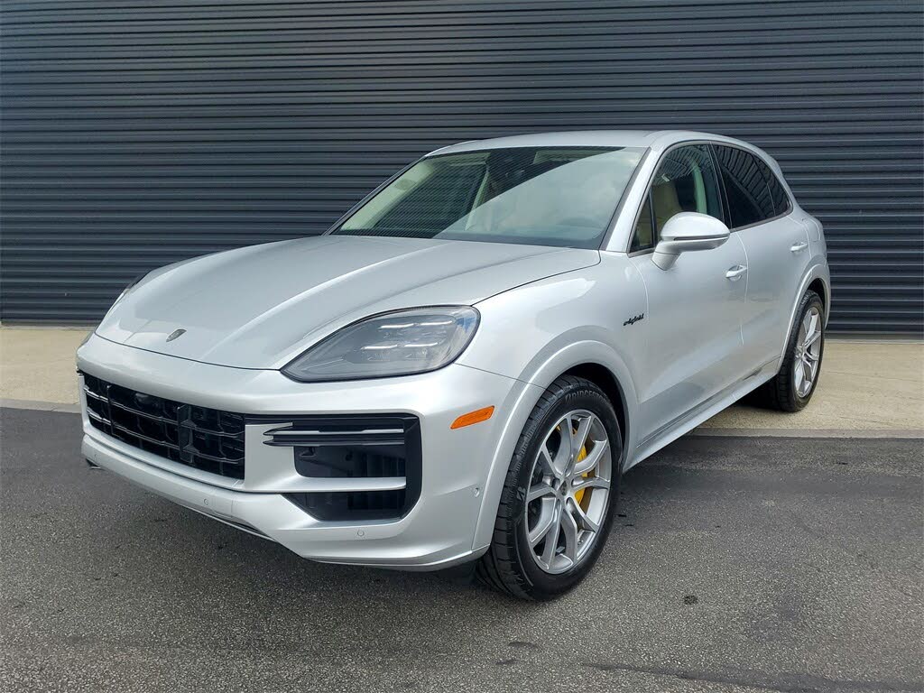 2025 Porsche Cayenne Turbo GT AWD