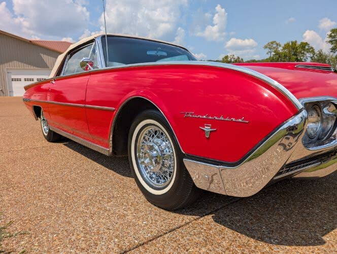 1962 Ford Thunderbird
