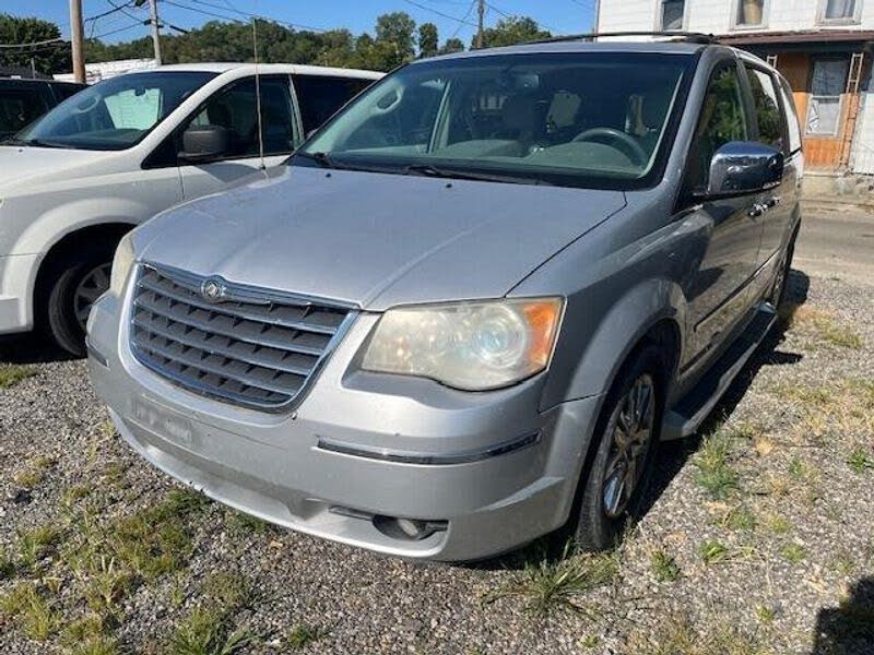 2008 Chrysler Town & Country Limited FWD