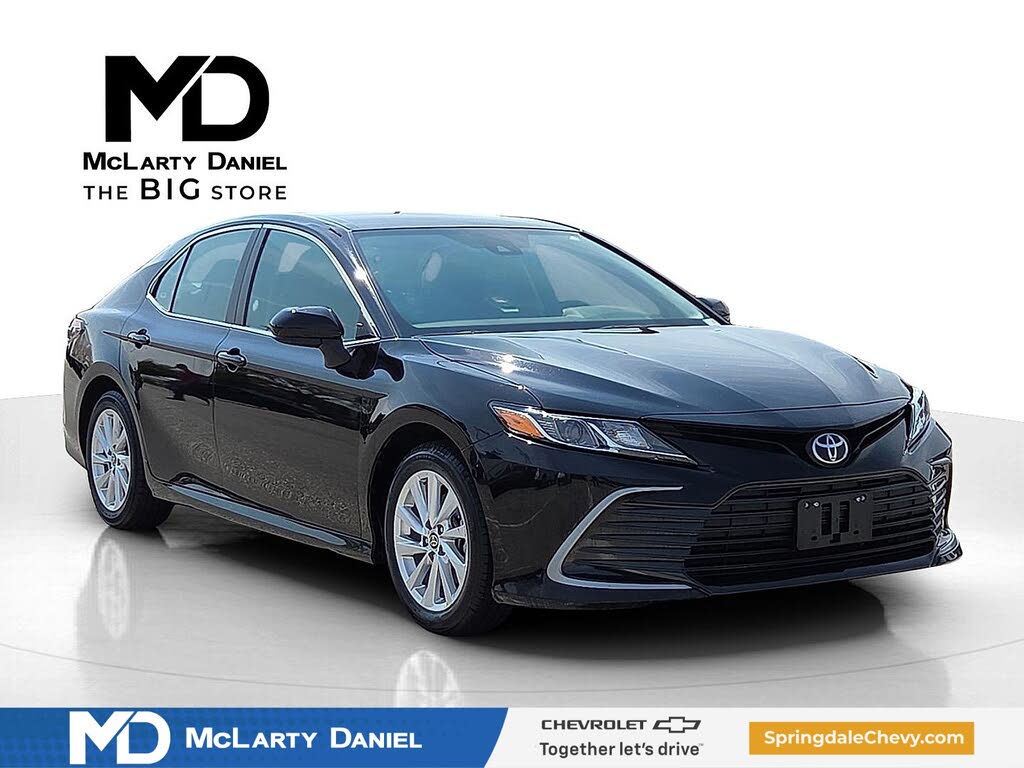 2024 Toyota Camry LE FWD