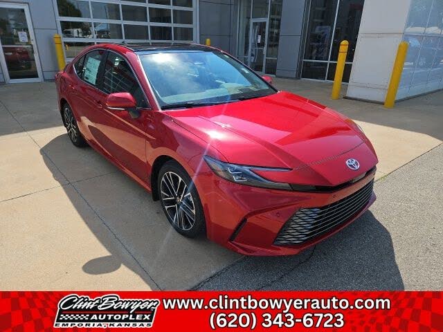 2025 Toyota Camry XLE FWD