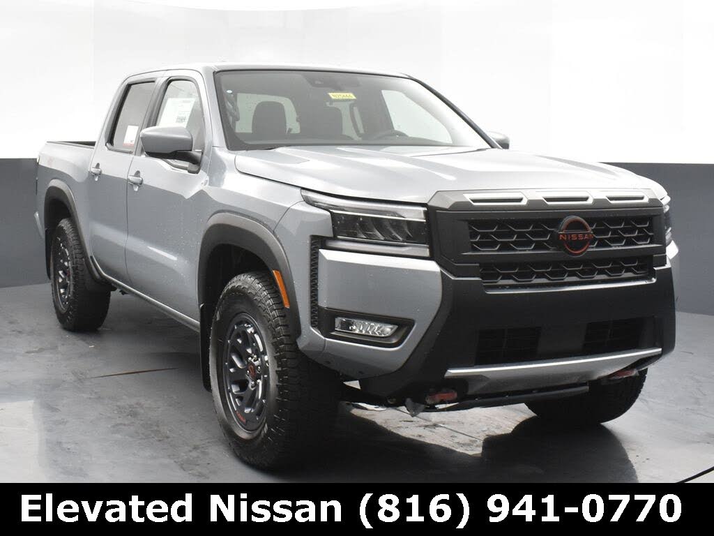 2025 Nissan Frontier PRO-4X Crew Cab 4WD