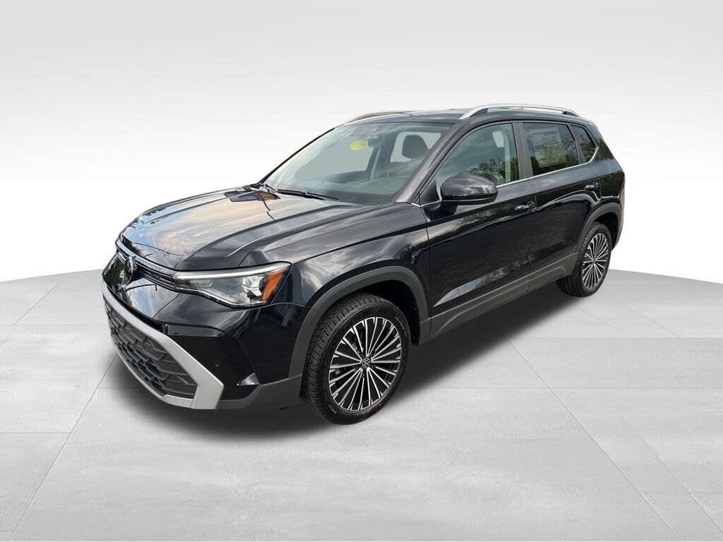 2025 Volkswagen Taos SE FWD