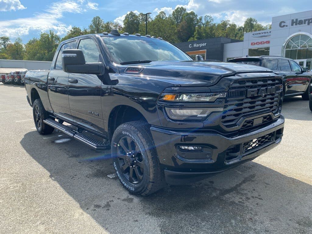 2026 RAM 3500 Big Horn Crew Cab 4WD