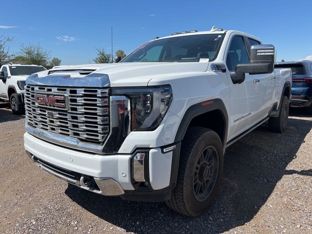 2024 GMC Sierra 2500HD Denali Crew Cab 4WD