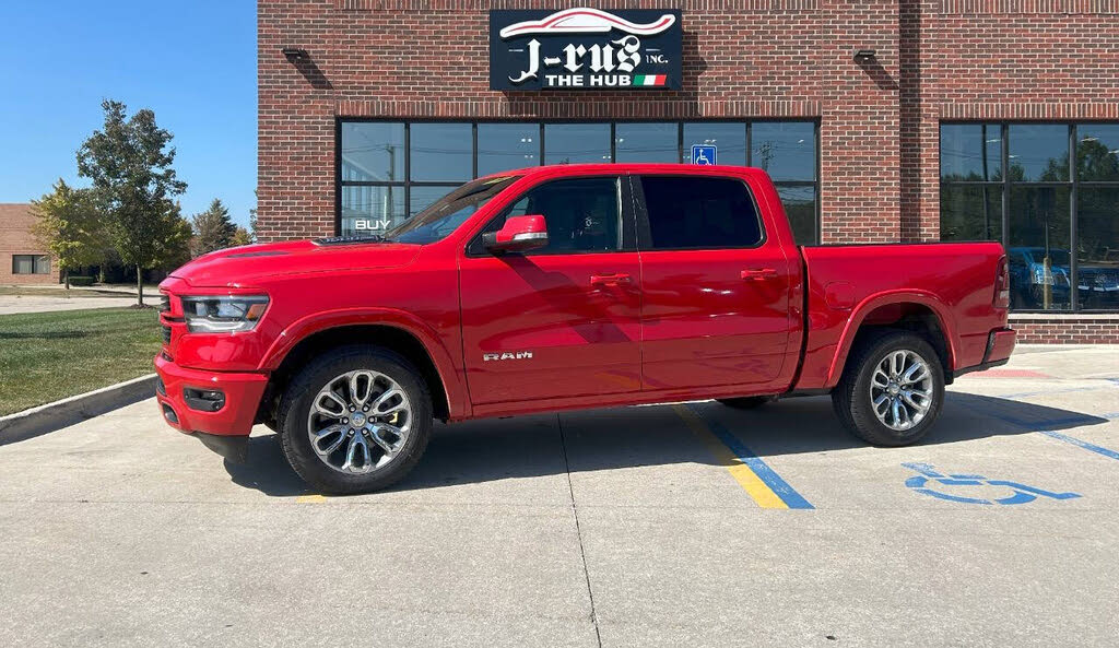 2022 RAM 1500 Laramie Crew Cab 4WD