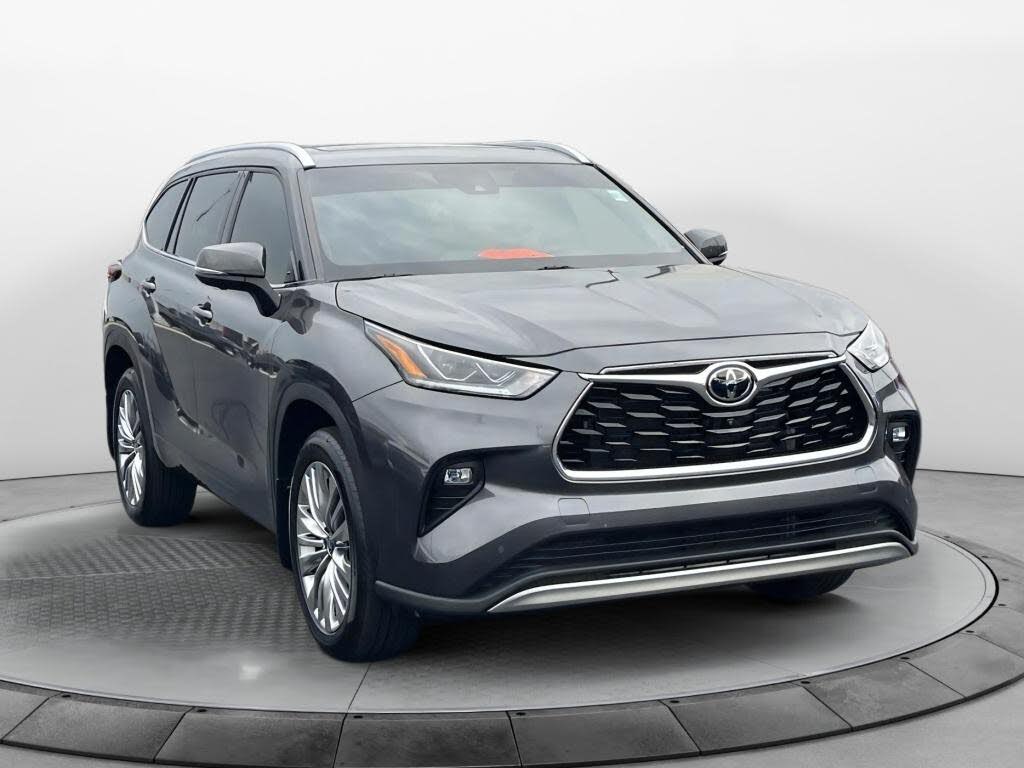 2024 Toyota Highlander Platinum FWD