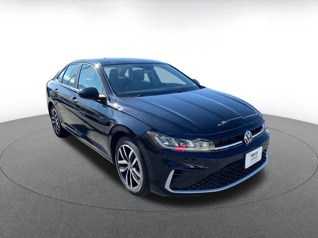 2025 Volkswagen Jetta SE FWD