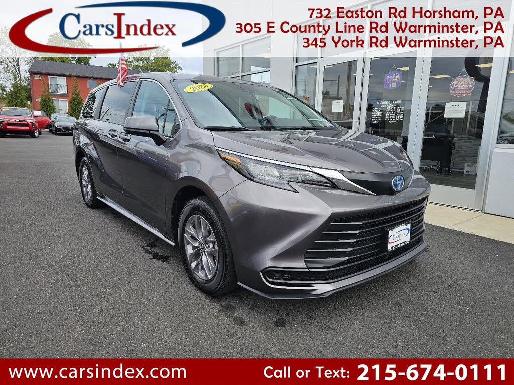 2024 Toyota Sienna LE 8-Passenger FWD