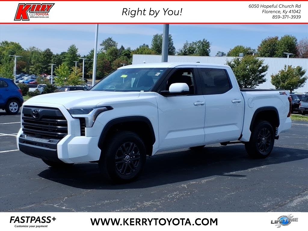 2024 Toyota Tundra SR5 CrewMax Cab 4WD