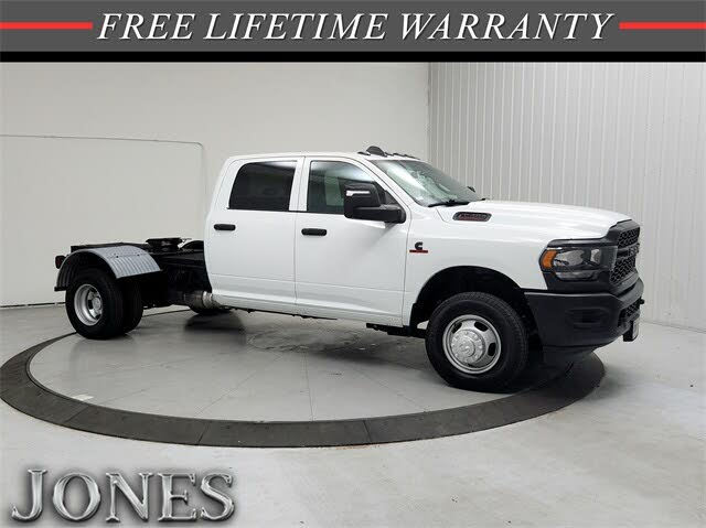 2024 RAM 3500 Chassis Tradesman Crew Cab LB DRW 4WD