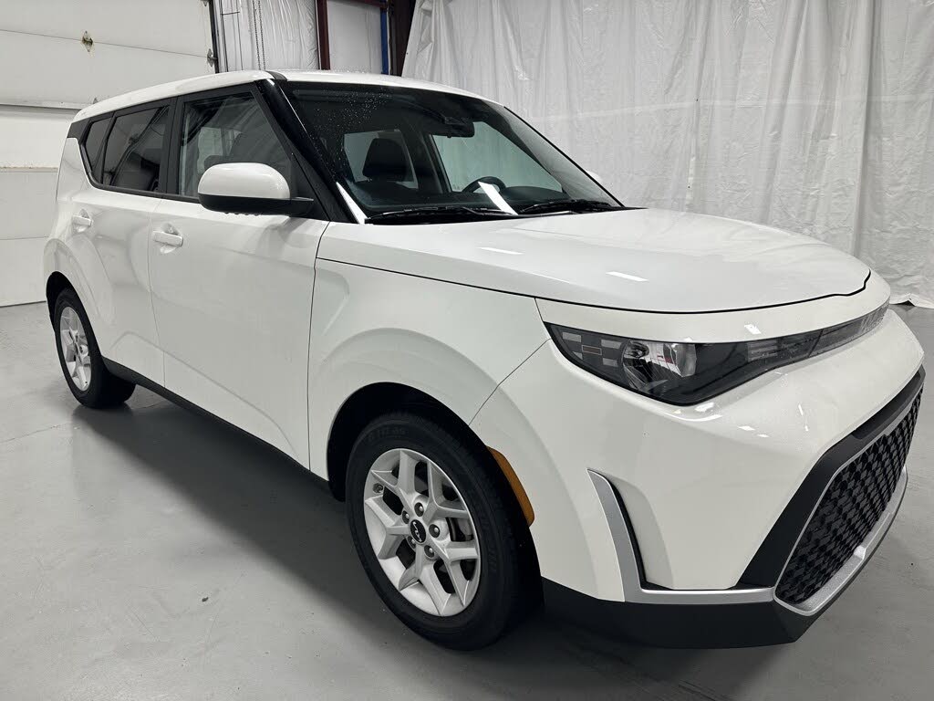 2024 Kia Soul LX FWD
