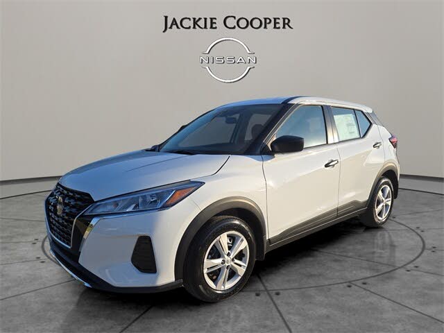 2025 Nissan Kicks Play S FWD