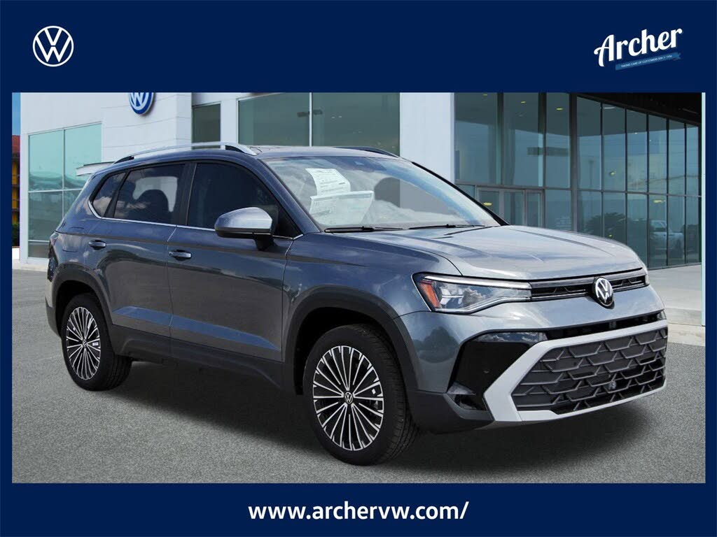 2025 Volkswagen Taos SE FWD