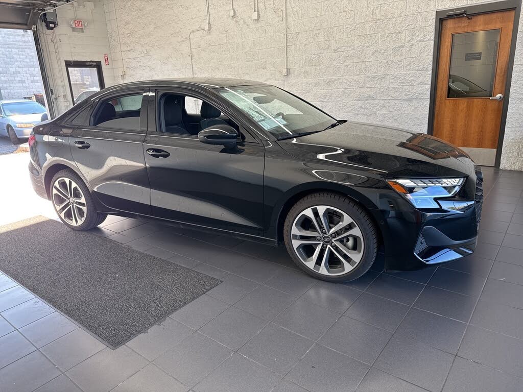 2025 Audi A3 quattro Premium 40 TFSI