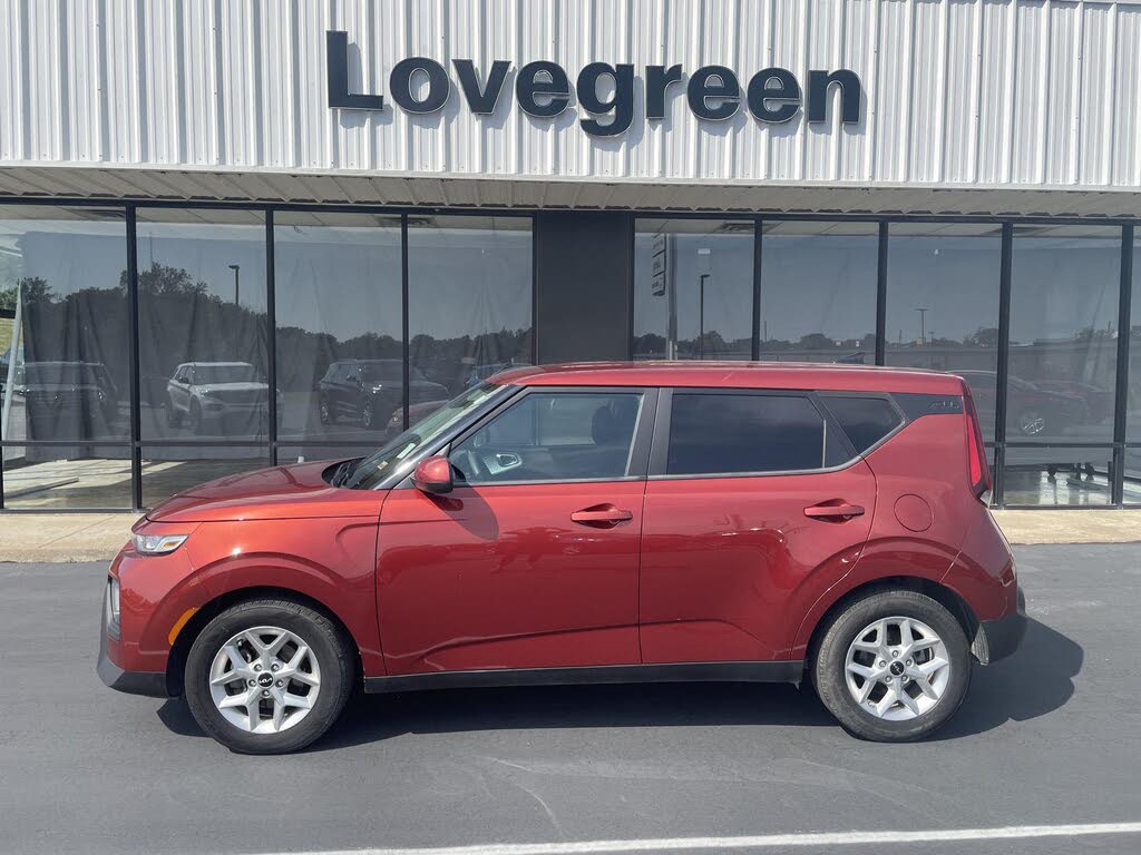 2022 Kia Soul LX FWD