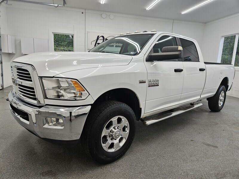 2017 RAM 2500 SLT Crew Cab LB 4WD
