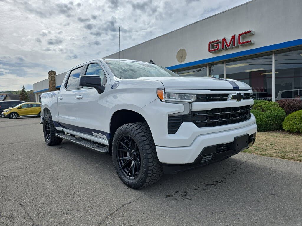 2025 Chevrolet Silverado 1500 RST Crew Cab 4WD