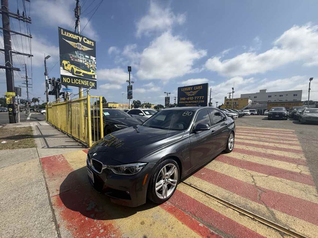 2018 BMW 3 Series 330e iPerformance Sedan RWD