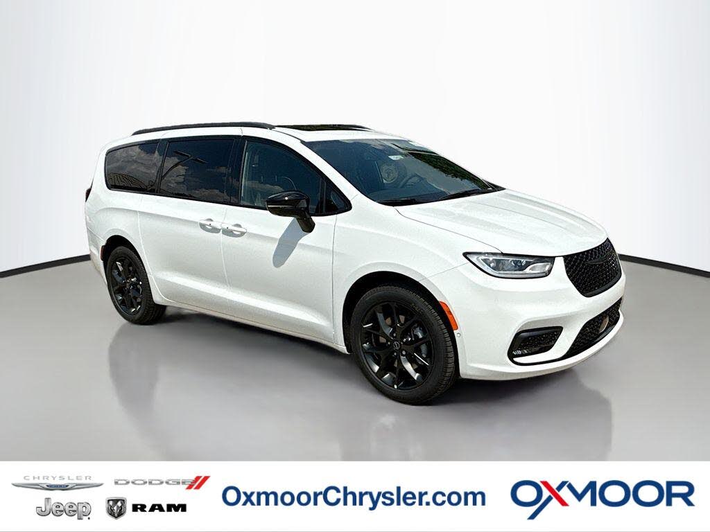 2026 Chrysler Pacifica Limited AWD