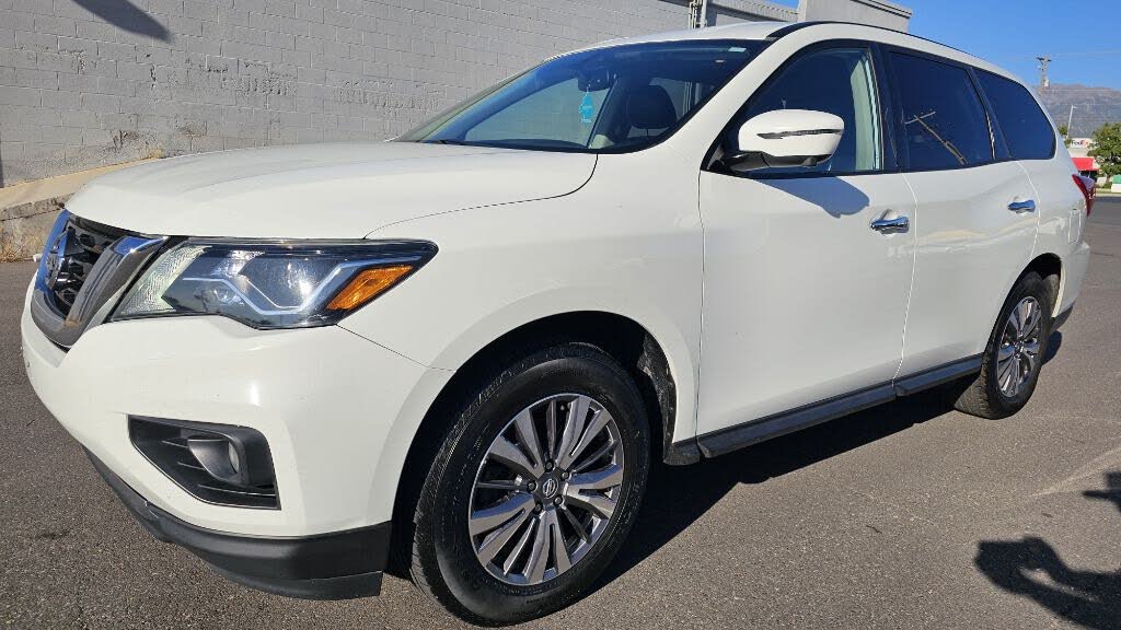 2019 Nissan Pathfinder SL 4WD