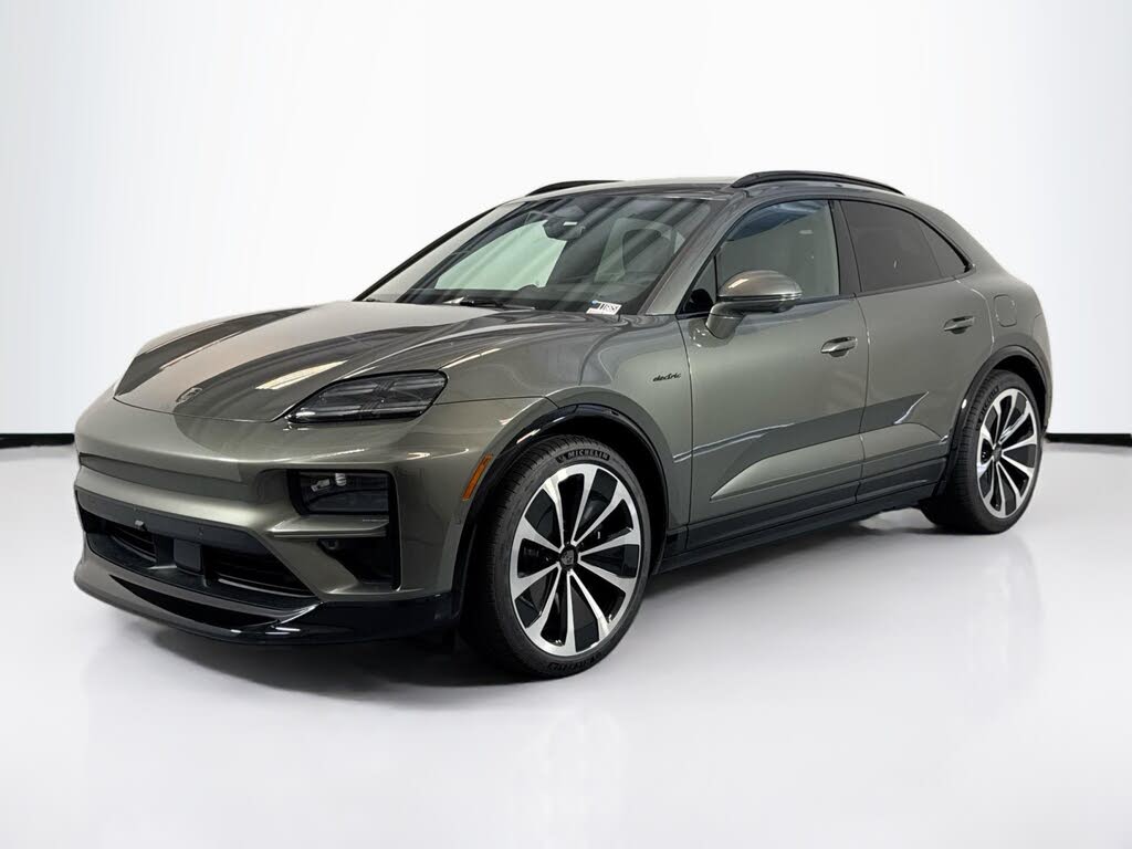 2025 Porsche Macan AWD