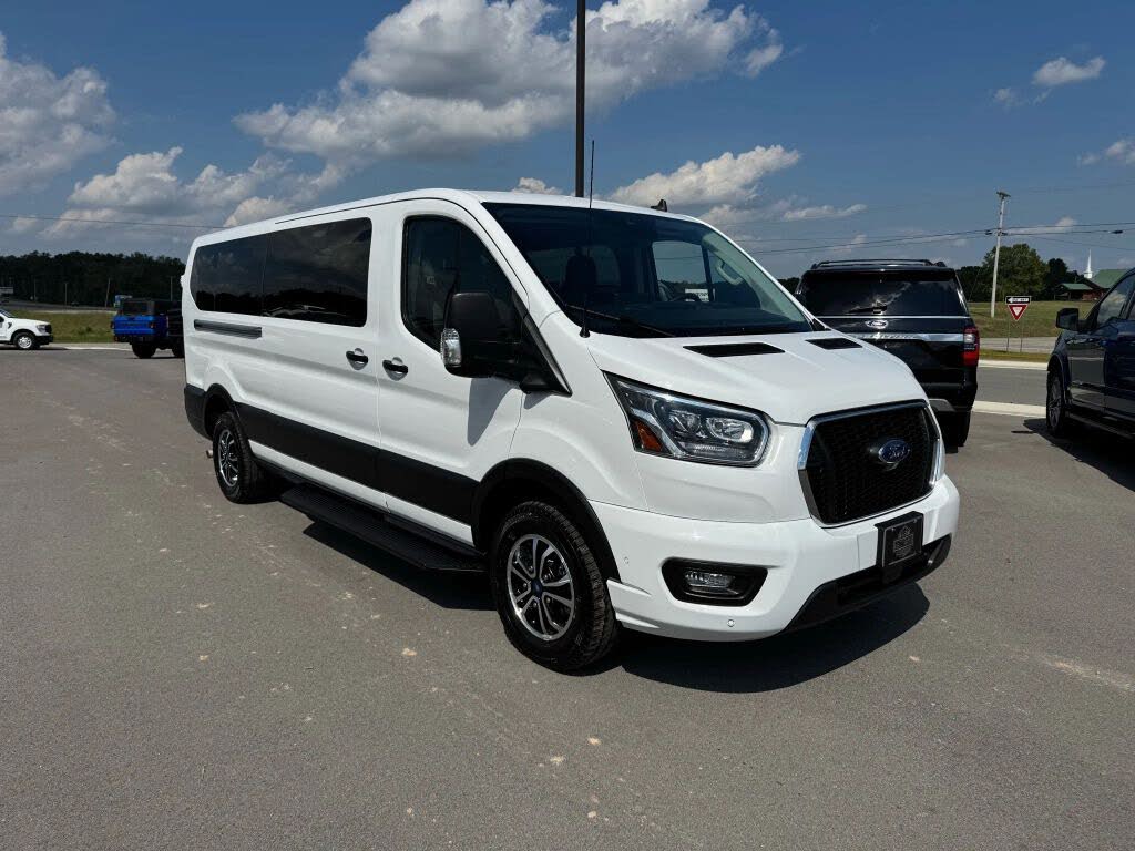 2023 Ford Transit Passenger 350 XLT Low Roof LB RWD