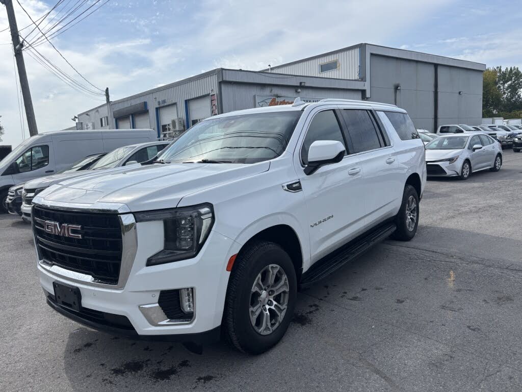2022 GMC Yukon XL SLE 4WD