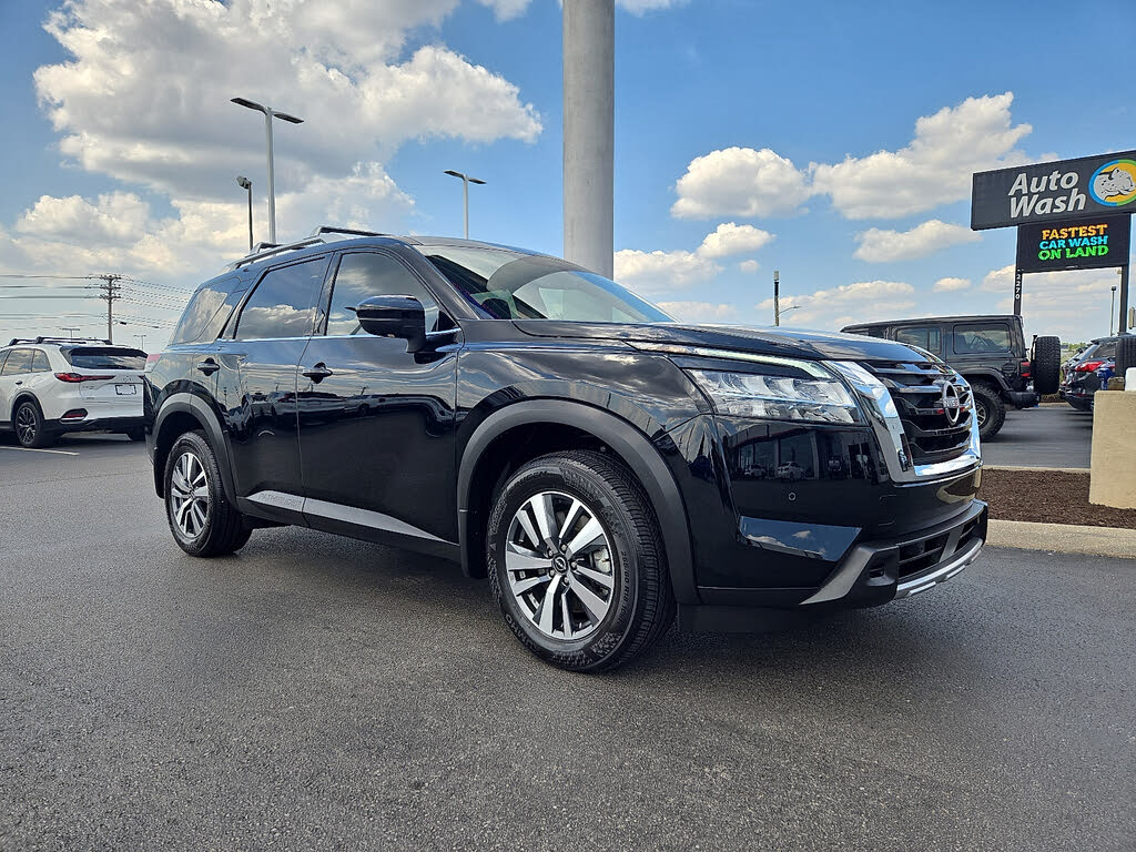 2024 Nissan Pathfinder SL 4WD