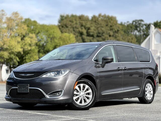 2017 Chrysler Pacifica Touring L FWD