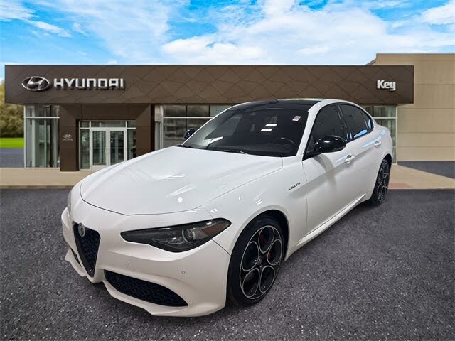2022 Alfa Romeo Giulia Veloce AWD