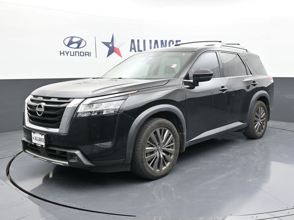 2022 Nissan Pathfinder SL 4WD