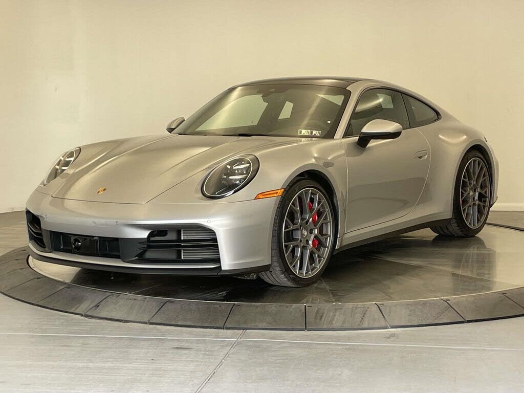 2025 Porsche 911 Carrera S Coupe RWD