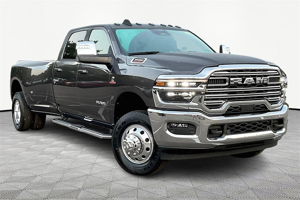 2026 RAM 3500 Laramie Crew Cab LB DRW 4WD