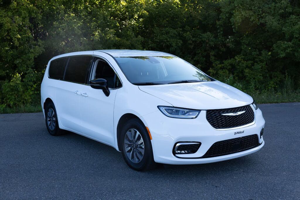 Chrysler Pacifica Hybrid Select FWD 2024