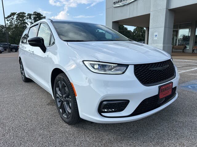 2026 Chrysler Pacifica Select FWD